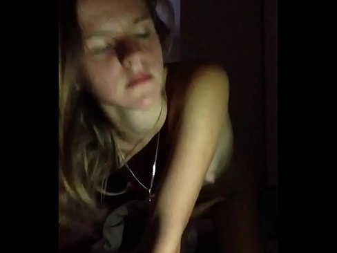 ❤️ En jente onanerer og spermer Analvideo på porno no.porno24-7.ru